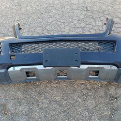 2006-2012 Mercedes GL450 Complete Front Bumper With All The Accessories Oem. 