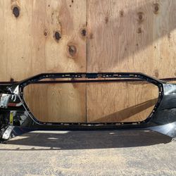 2019-2020-2021 AUDI E-TRON FRONT BUMPER OEM USED 