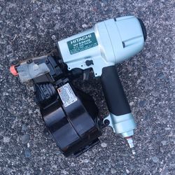 Hitachi NV65AH2 2.5in Siding Fencing Nailer.  Almost New Condition. For Pick Up Fremont Seattle. No Low Ball Offers Please. No Trades 