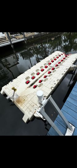Floating dock