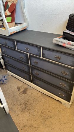 Dresser