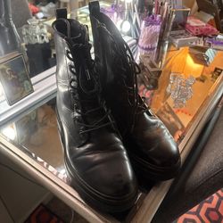 Black Combat Boots. Size 10 Women’s