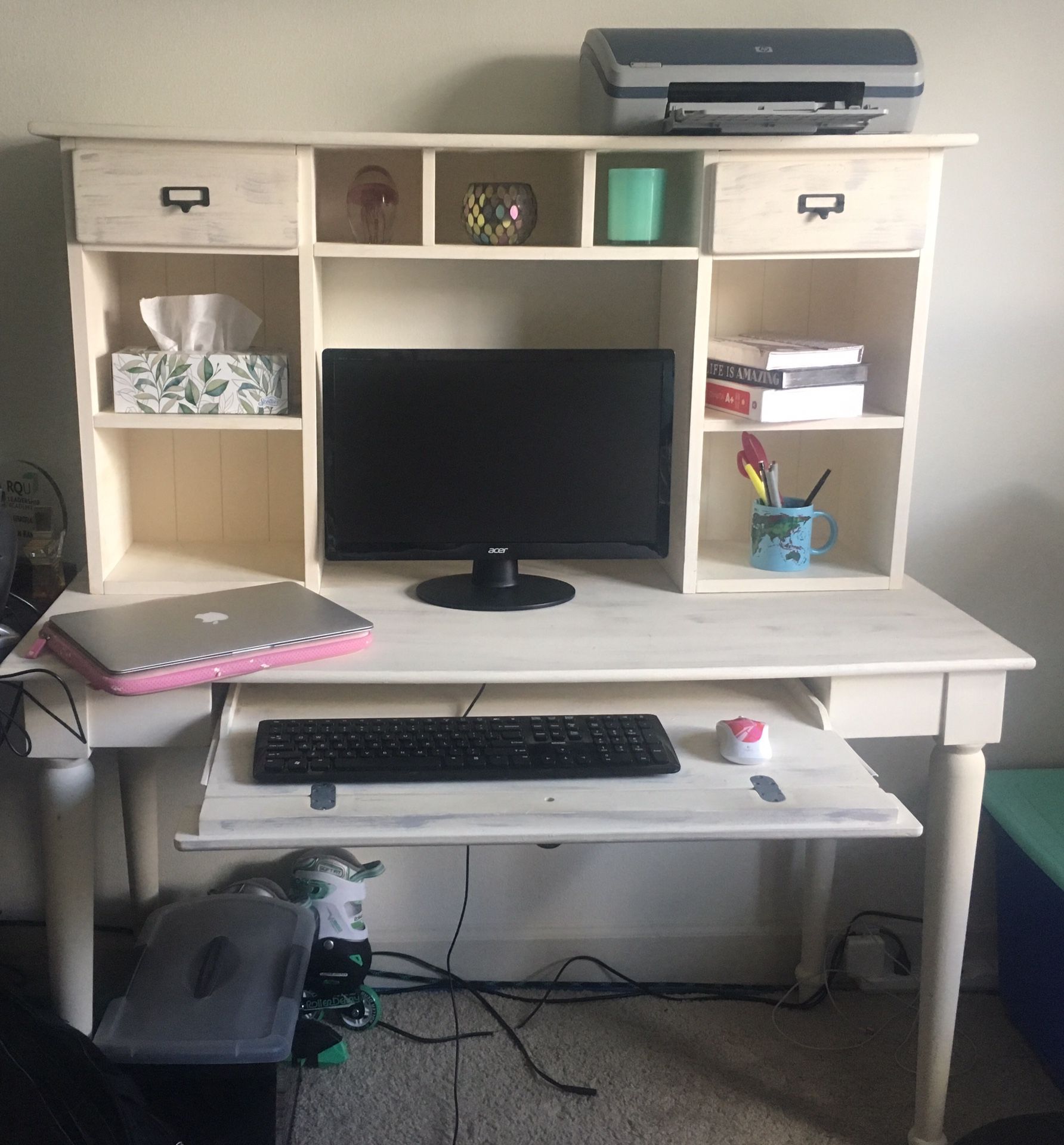 Shabby chic computer desk