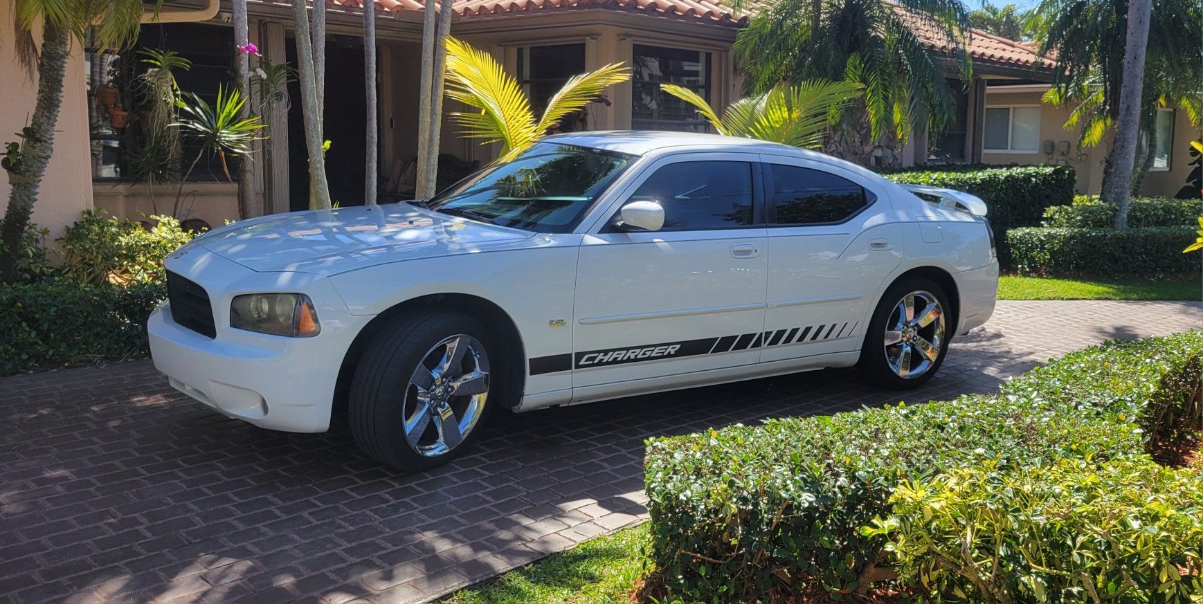 2010 Dodge Charger V6