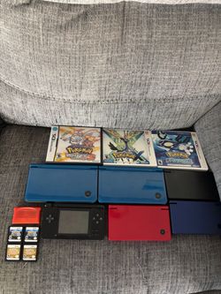 Nintendo DSConsole Lot with Pokémon Games