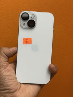 Apple iPhone 15 128 gb unlocked with store warranty 