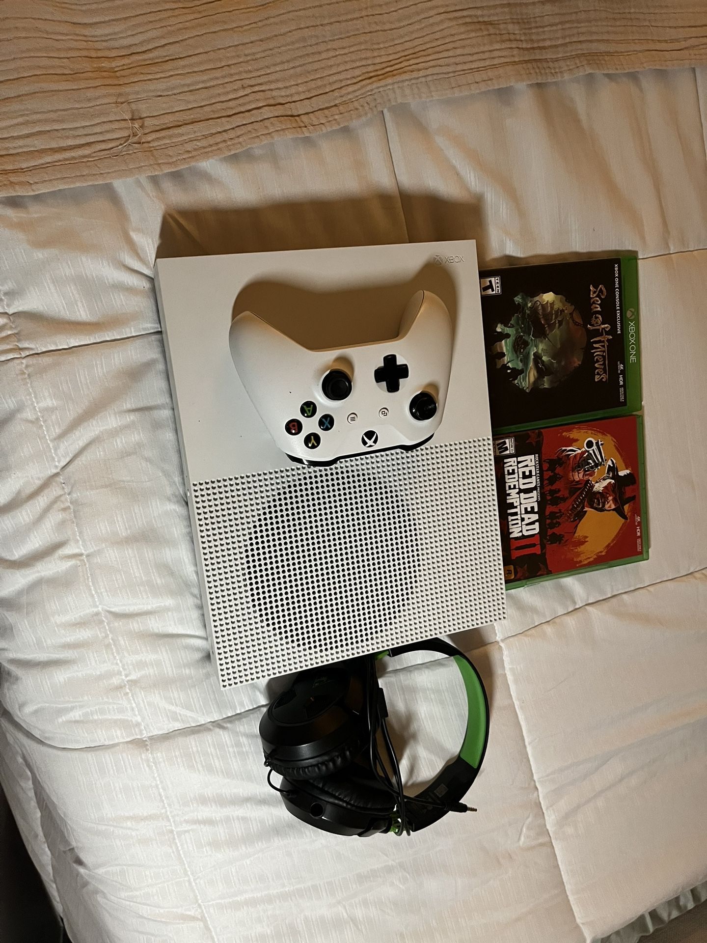 Xbox One S