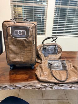 GUESS 3-Piece Matching Luggage Set – Rolling Suitcase & Travel Bags