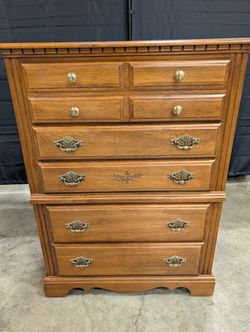 Broyhill Wood Dresser with Five Drawers
