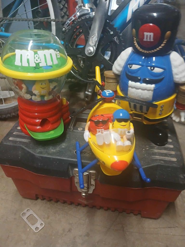 M&M Collectables