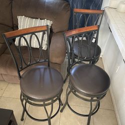 3 KITCHEN STOOLS