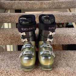 Lange Ski Boots