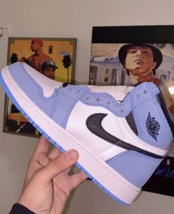 UNIVERSITY 1 Retro High OG
