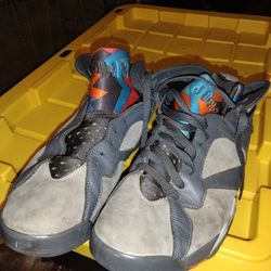 Beater Nike Jordans $15