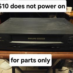 Philips Magnavox VCR $10
Does not power on
For parts only
Pick up in Harlingen, I live near Walmart
Antiques, Telephone, Flags & Collectables