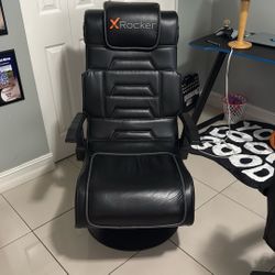 X-Rocker Pedestal Gaming Chair w/ Speakers – Perfect Condition, Never Use