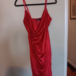 Size LARGE Brand New Red Dress