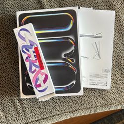 iPad Pro (M4 +512GB) + Case + Apple Pencil