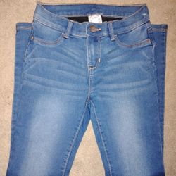 Girl's Denim Skinny Jeans Gap Brand! Size 10/12 Brand New! 