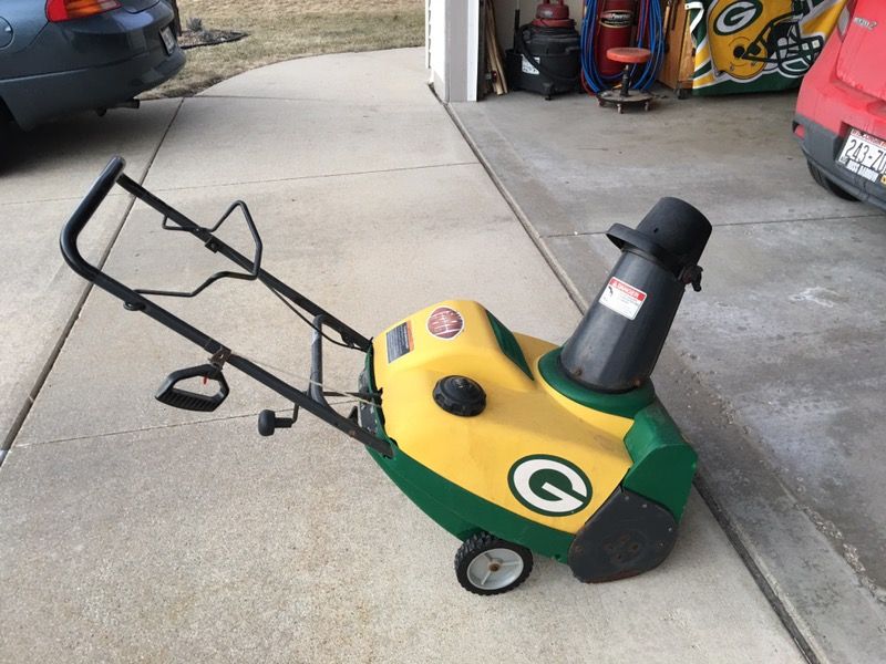 Simplicity Green Bay Packer snowblower for Sale in Waterford, WI OfferUp