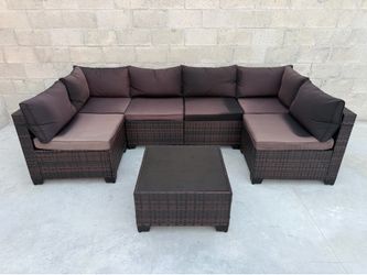 Beautiful 7-Piece Outdoor Modular Sectional Sofa Set. (DELIVERY AVAILABLE).