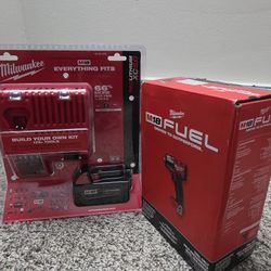 Milwaukee M18 Fuel Gen 2 1/2in Impact Drill (5.0Ah Battery and Charger Included)