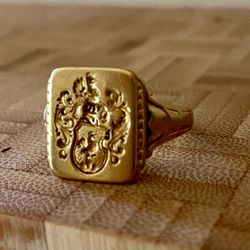 18K Yellow Gold Crest Signet Men's Ring Swiss Coat of Arms Vintage Stamped 750 