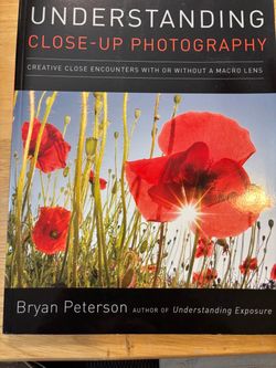 Understanding Close Up Photography Retail 25.95 get it for 75% off. 6.50