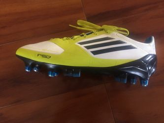 Adidas soccer cleats. Size 7
