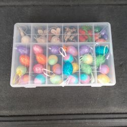 EASTER DECORATIONS 