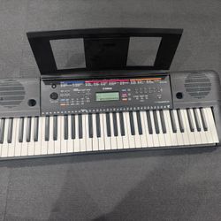Yamaha PSR-E263 Keyboard