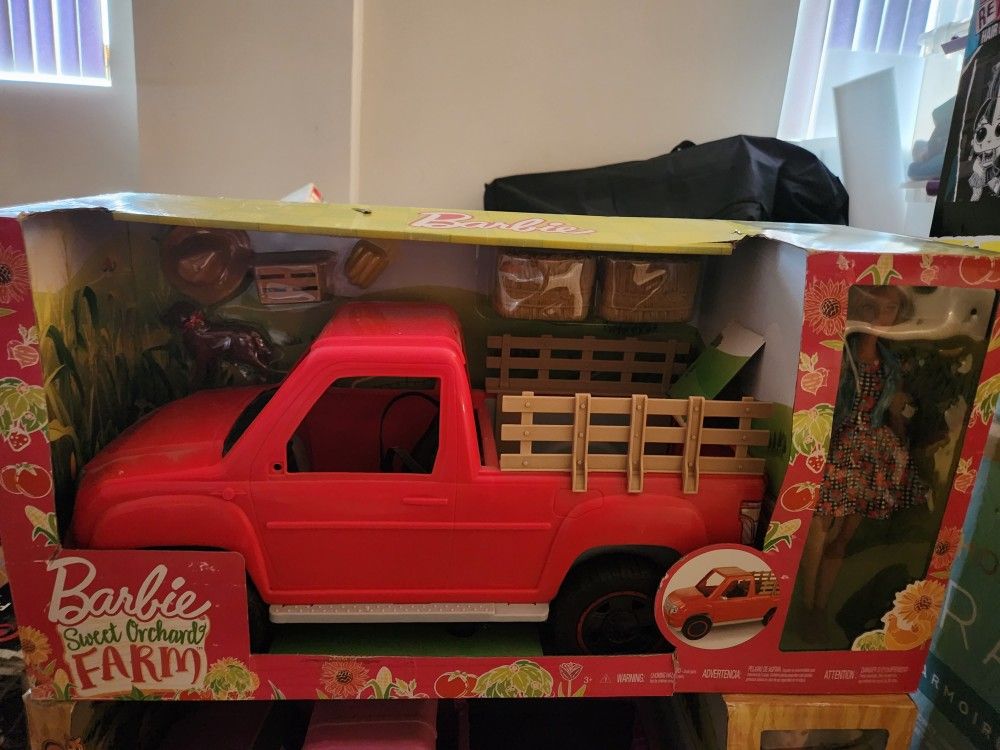 New Barbie Estate Sweet Orchard Farm Doll & Pickup Truck with Accessories