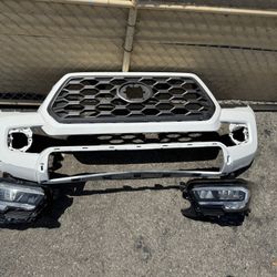 2020-2023 TOYOTA TACOMA LED BOTH HEADLIGHT  BUMPER END GRIELLE OEM