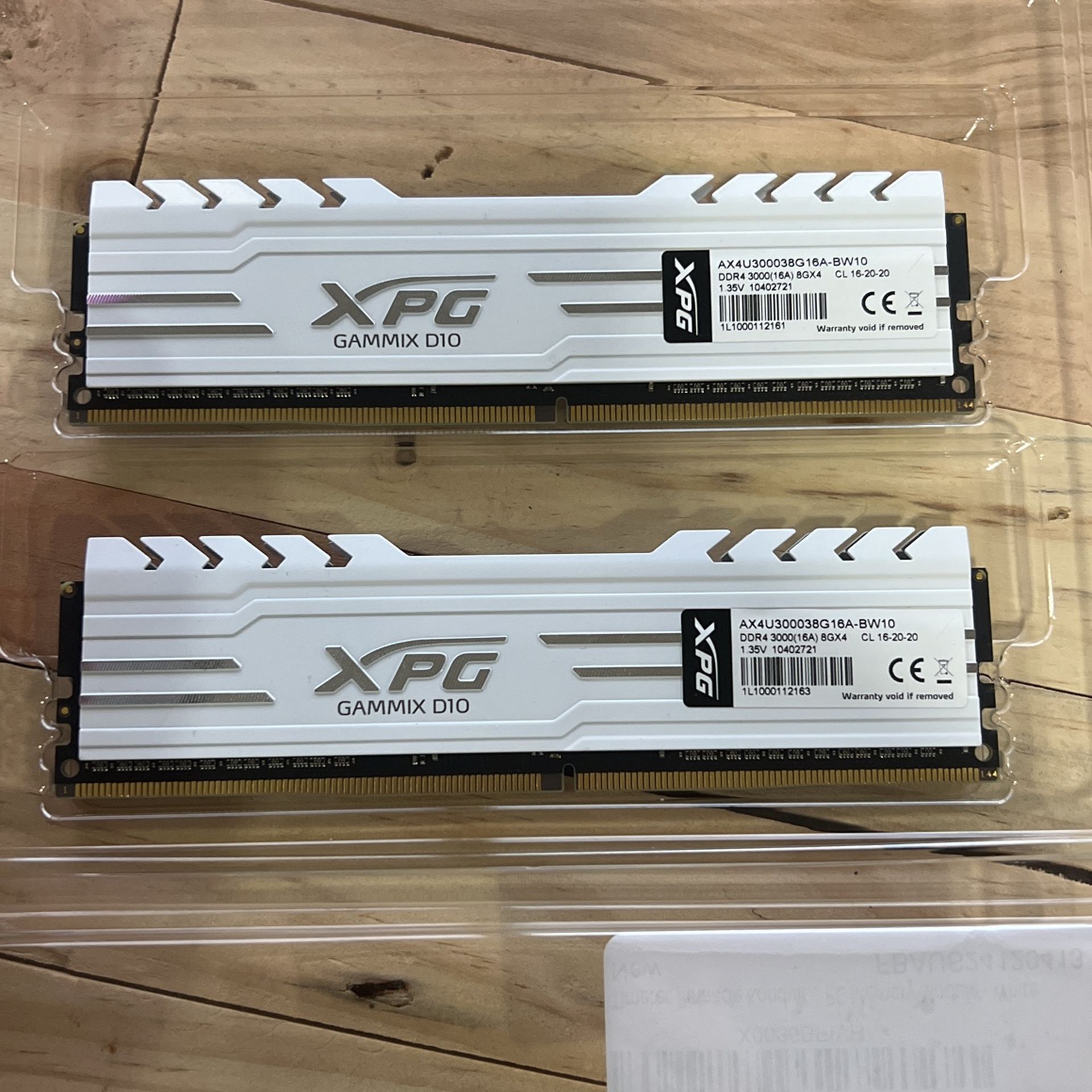 XPG Gammix D10 3000 MHz DDR4 Ram 16GB