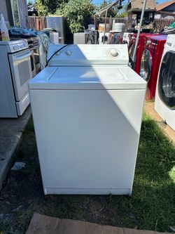 Washer brand whirpool heavy duty everything works great with a 3 months warranty