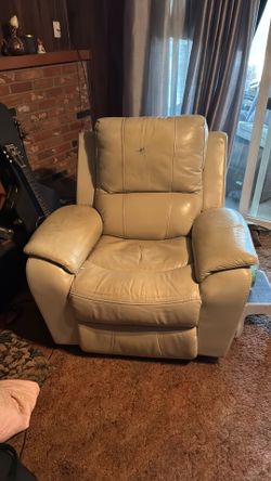 Fully electric recliner!!