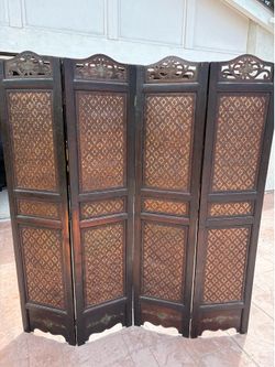 Room divider