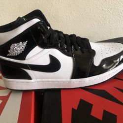 Nike Air Jordan Mids