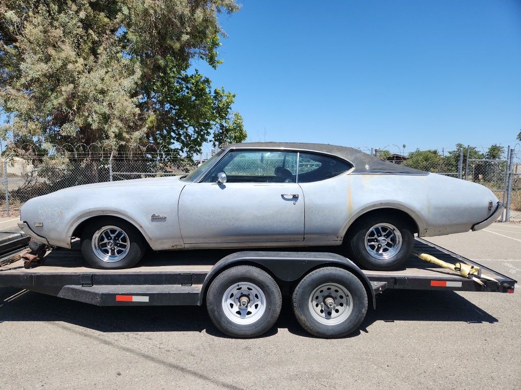 1969 Oldsmobile Cutlass