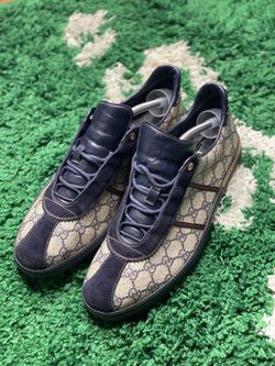 Size 10 gucci shoes good condition
