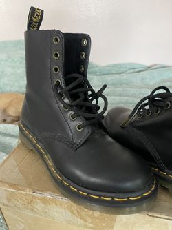 Dr. (AirWair) Martens Boots
