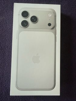 Iphone 17 pro max 1 TB SEALED NEW UNLOCKED