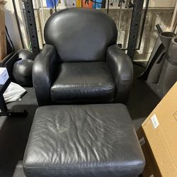 🖤 Flexsteel Grace Black Leather Chair & Ottoman – Timeless Elegance & Comfort 
