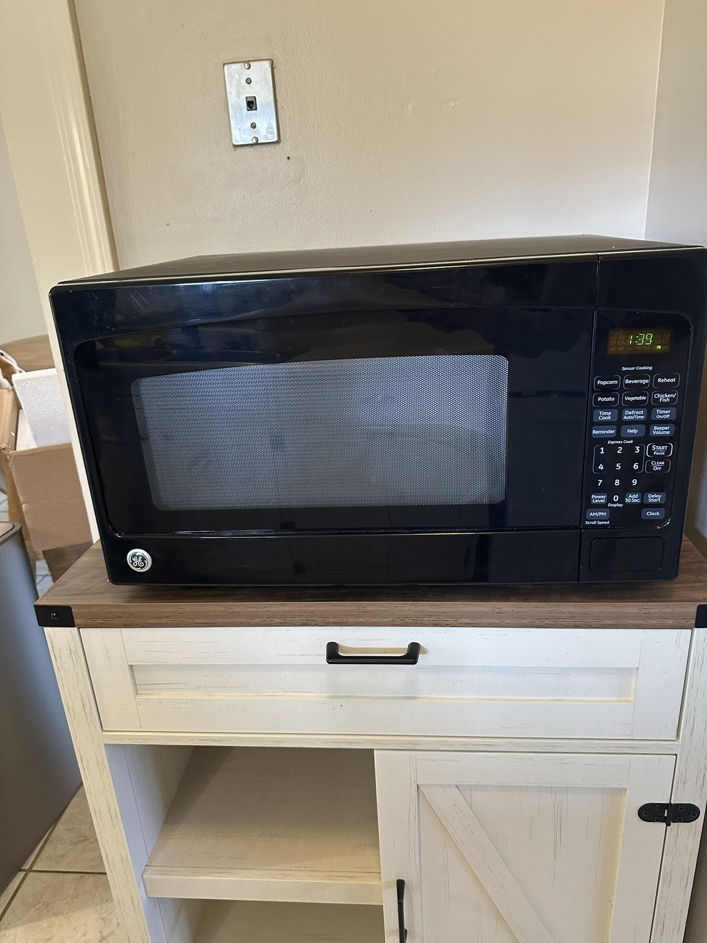 General Electric Microwave 1200W