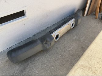 Free 2009 Jeep JK wrangler front and rear bumper stock