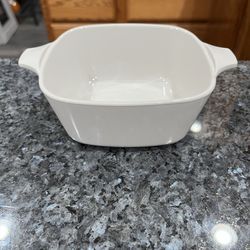 Vintage Corning Ware White Pattern.  Casserole Pan . P- 43B Capacity 2 3/4 cup. Size 5 1/2 inches wide  2 1/4 inches deep with handles its 7 inches wi