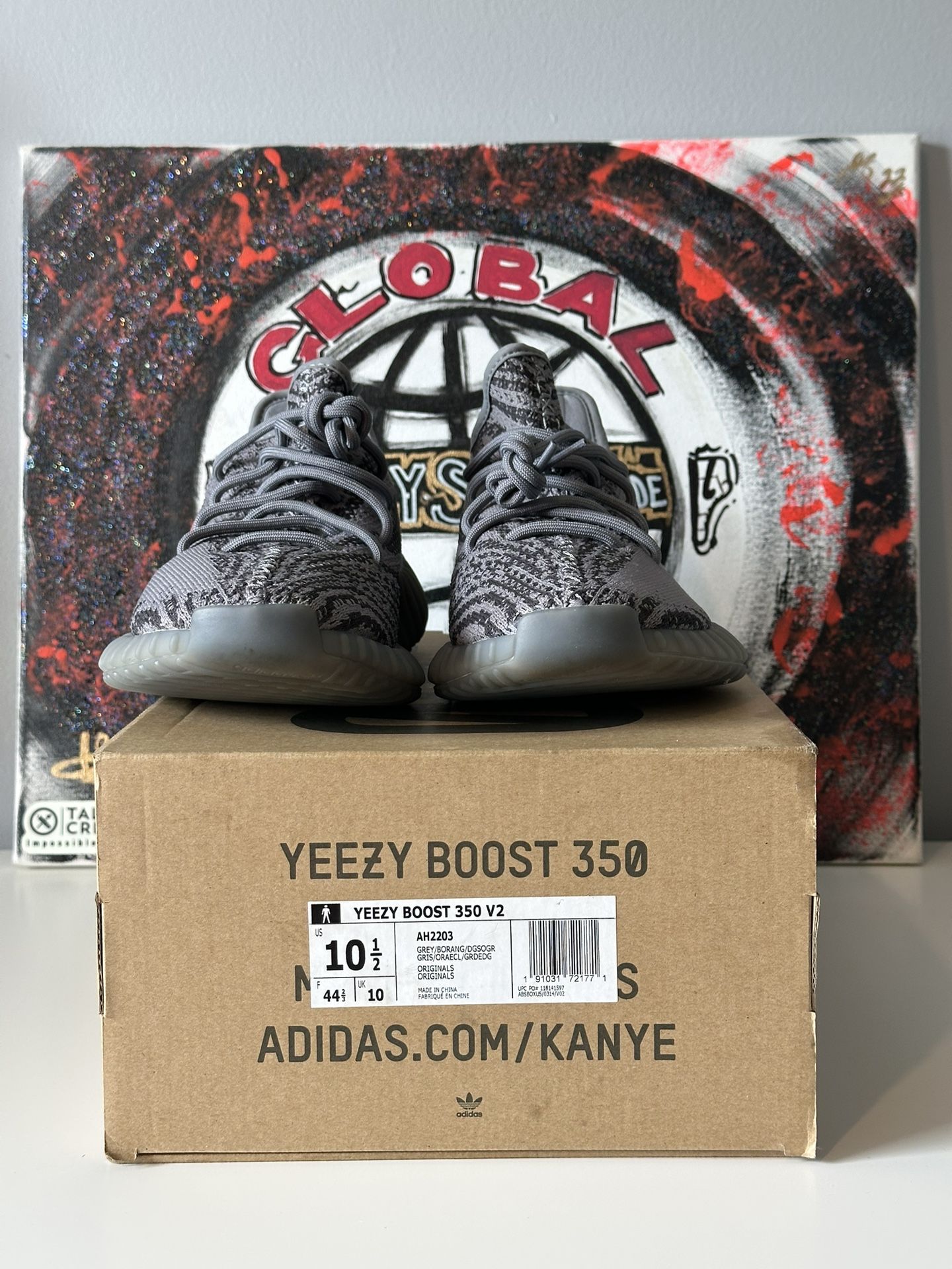 Yeezy Boost 350 (Beluga Size Men's - Main Image