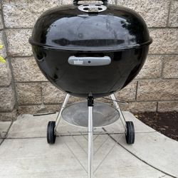 Weber Kettle Charcoal Grill BBQ