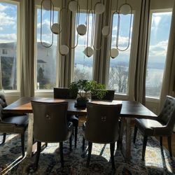 6 Dining Room Chairs —Leather —Beautiful! 