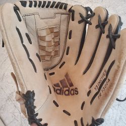Adidas TR 1300A 13 inches baseball glove